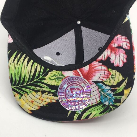 KORE Black and Floral Cap / Hat SnapBack 213 embroidery - Picture 12 of 15